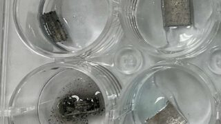 マイクロスケールでエコ＆明快！金属の溶けやすさ・イオン化傾向の順を調べる実験